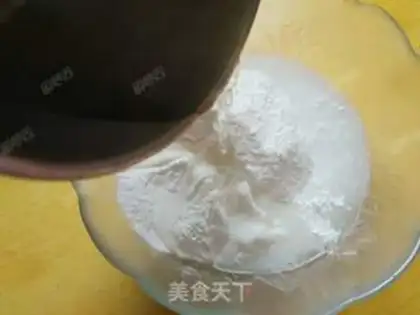 Make Mango Snowmen step 1