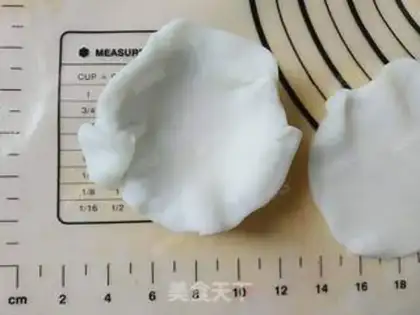 Make Mango Snowmen step 5