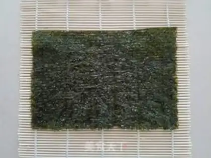 Make Sakura sushi step 4