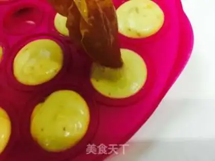Make Lollipop cake step 12