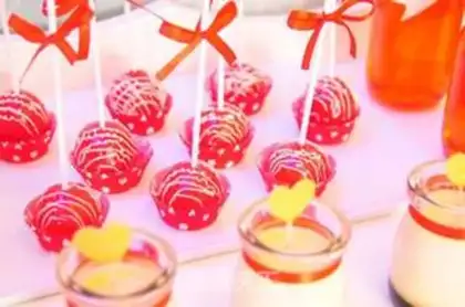 Make Lollipop cake step 18
