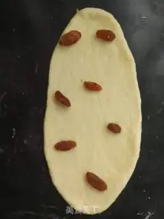 Make A soft hand to tear bread step 4