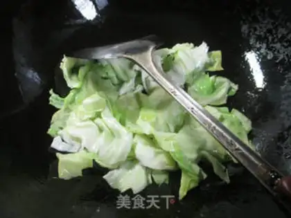 Make Soy sauce soup step 1