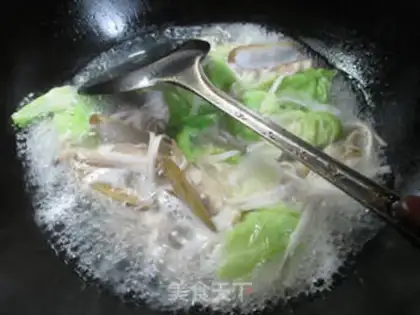 Make Soy sauce soup step 2
