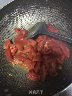 Make Tomato fried eggs step 8