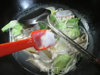 Make Soy sauce soup step 4