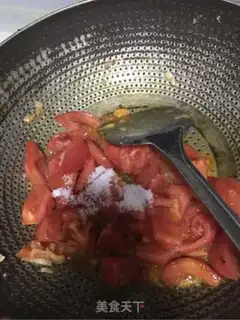 Make Tomato fried eggs step 9