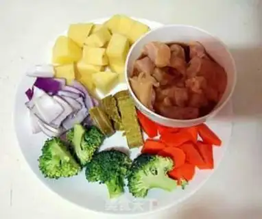Make Curry potato chicken step 0