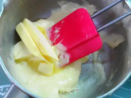 Make Diplomat butter pie step 6