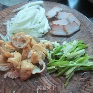 Make Pyramid tofu step 1
