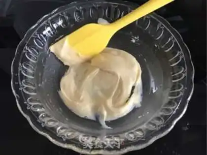 Make Machine cat-colored cake rolls step 1