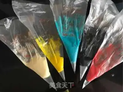 Make Machine cat-colored cake rolls step 2