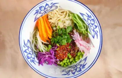 Make Noodles and meat step 0