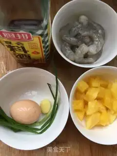 Make pineapple shrimp step 0