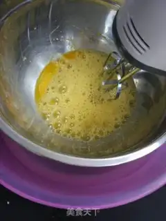 Make Full egg cupcakes step 1