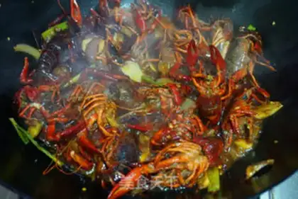 Make Spicy lobster step 2