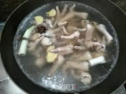 Make Homemade pepper claws step 4