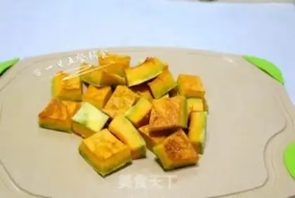 Make Pumpkin apple seed paste step 0