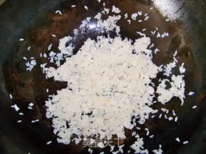 Make Egg fried rice step 1