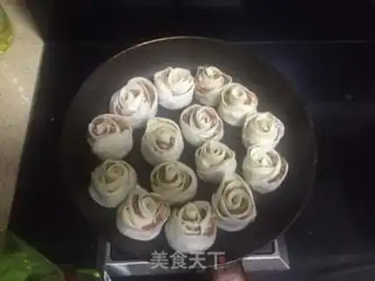 Make A rose dumpling step 3