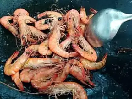 Make Shrimp with fragrance sauce step 2