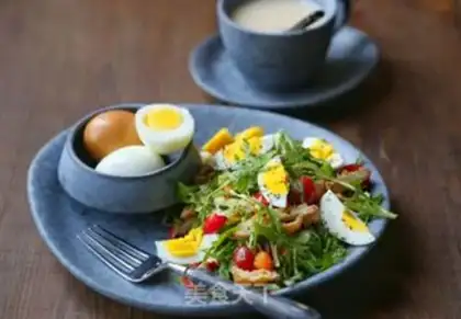 Make Egg and vegetable salad step 8