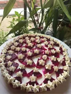 Make A non-failable twilight cake step 26