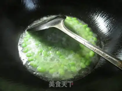 Make Pyramid tofu step 4