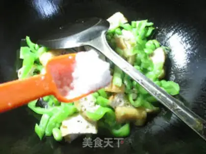 Make Pyramid tofu step 7