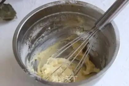 Make Six inches of light cream in the air step 3