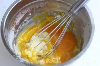 Make Six inches of light cream in the air step 4