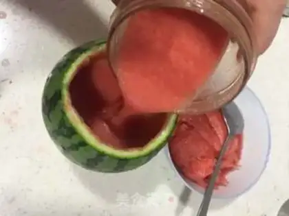 Make Ice melon juice step 1