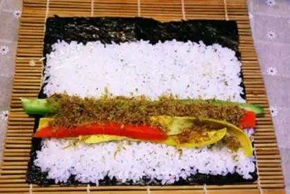 Make Family sushi step 5