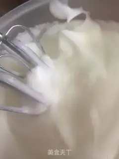 Make Pineapple coconut cake step 2
