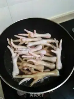 Make Homemade pepper claws step 0