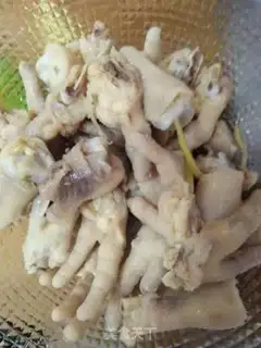 Make Homemade pepper claws step 1