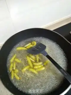 Make Homemade pepper claws step 3