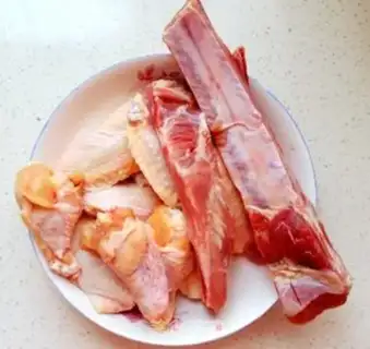 Make Suck on the original chicken wings step 0