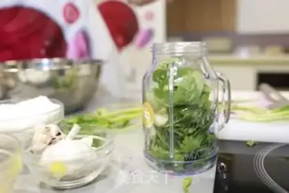 Make Summer Vietnamese prawn salad step 0