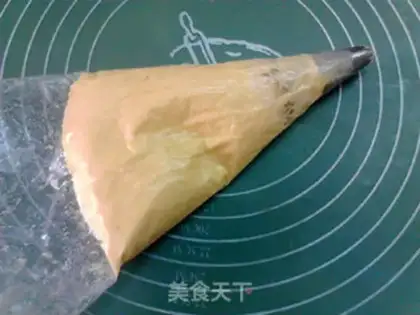 Make Cream Karsda Puff Circle step 7