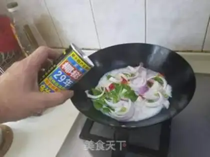 Make Thai curry shrimp step 4