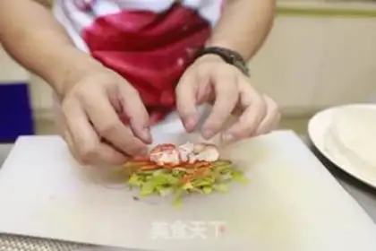 Make Summer Vietnamese prawn salad step 4