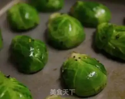 Make Soo-cooked kale step 2