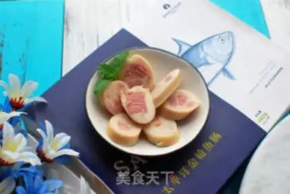 Make Tuna sausage steamed eggs step 1