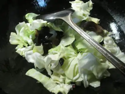 Make Black-muck cabbage step 5
