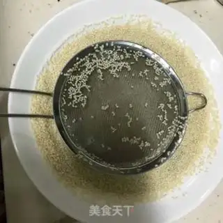 Make Homemade sesame sauce step 1