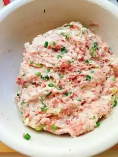 Make Puffed meat dumplings step 3