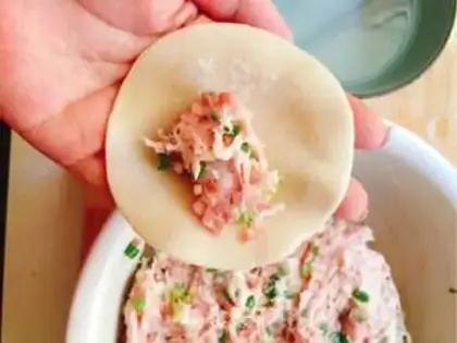 Make Puffed meat dumplings step 5