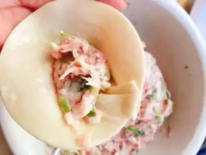 Make Puffed meat dumplings step 7