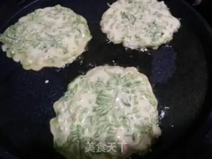 Make Eggs and yellow night pancakes step 4